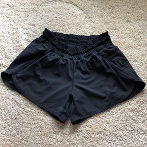 Lululemon running short